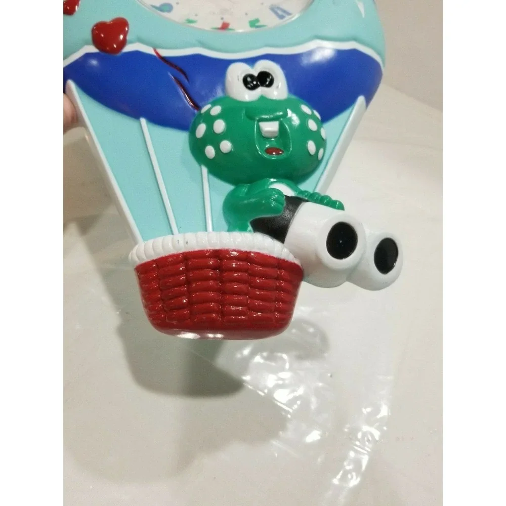 Vintage Clock Quartz Eleco Frog in Air Balloon Plastic Colorful Kids Bedroom 14